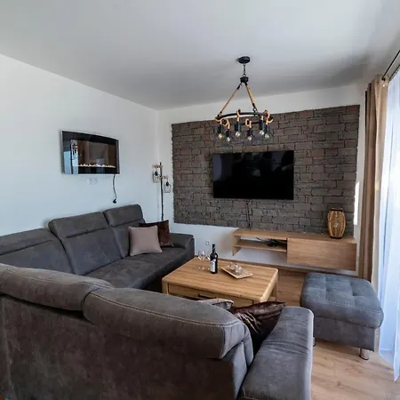 Jesienka, Hillside * DolnyKubin