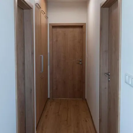 Апартаменты Jesienka, Hillside Дольни-Кубин