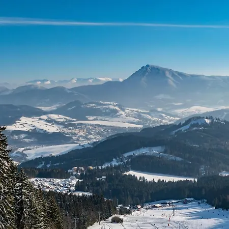 Jesienka, Hillside * Дольни-Кубин
