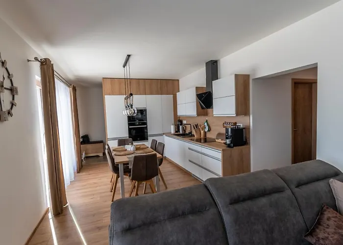 Jesienka, Hillside Apartman